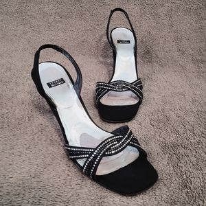 ‼️CLOSEOUT - Stuart Weitzman Rinestone Stiletto